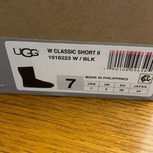 Brand new uggs never worn